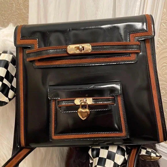MOSCHINO by red wall made in Italy vintage handbag Vintage 90s Moschino Leather Shoulder Bag Purse - Redwall  main image 3